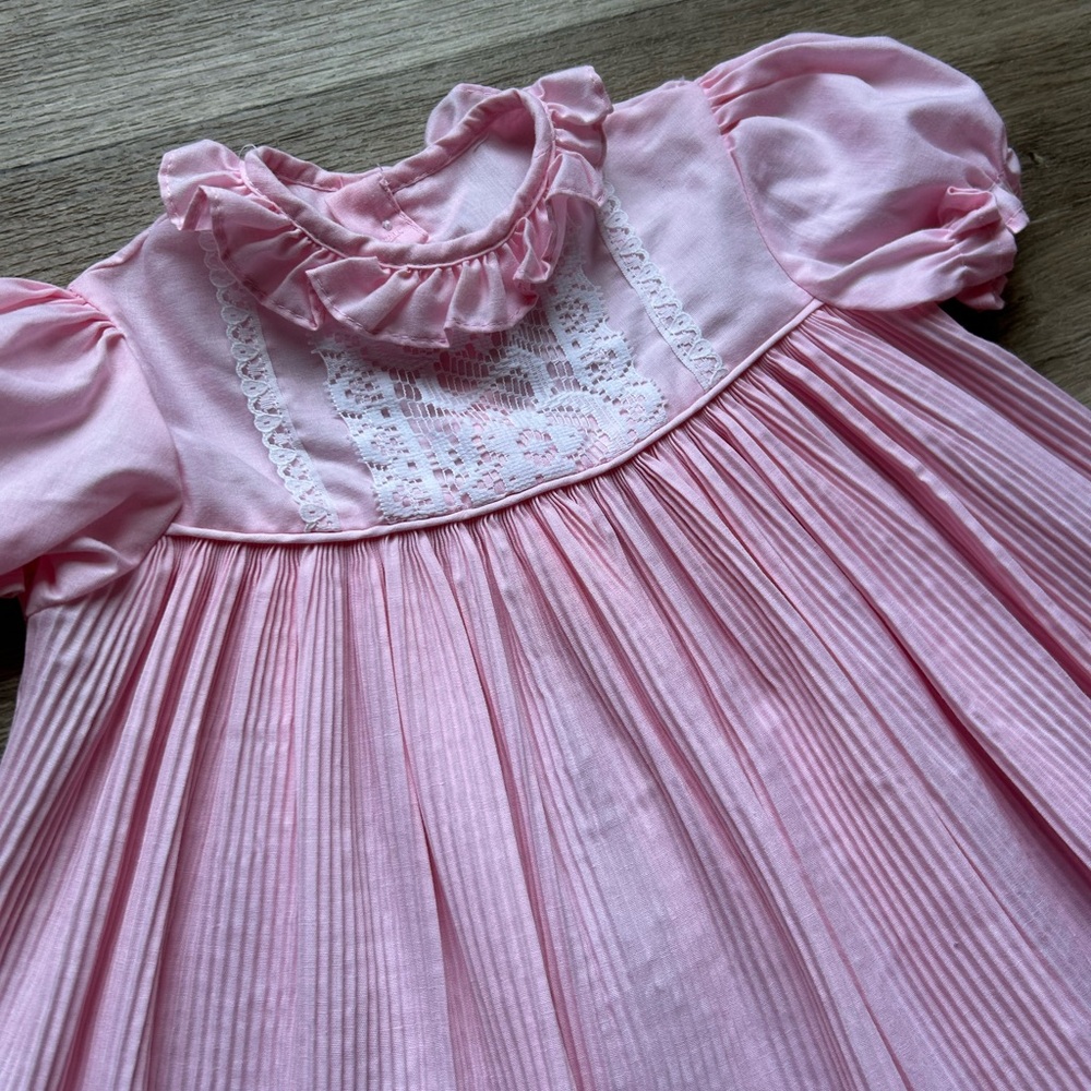 Vintage Charming Pink Baby Dress with Lace Accents & Bloomers - Picture 2 of 2
